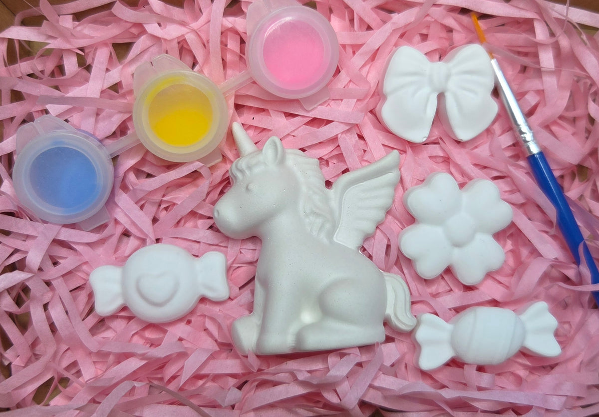Mal-Set "Einhorn & Sweeties" – mit Farben & Pinsel