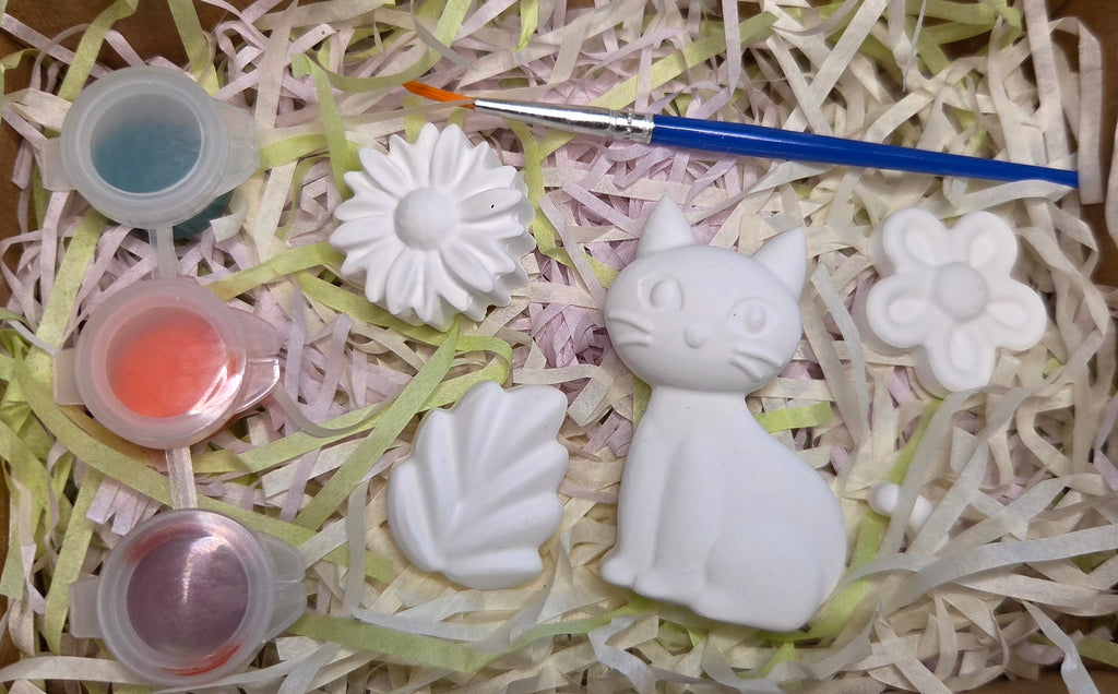 Handgefertigte Gips-Figuren Set – Katze, Blüten & Blatt | Dekoration & DIY